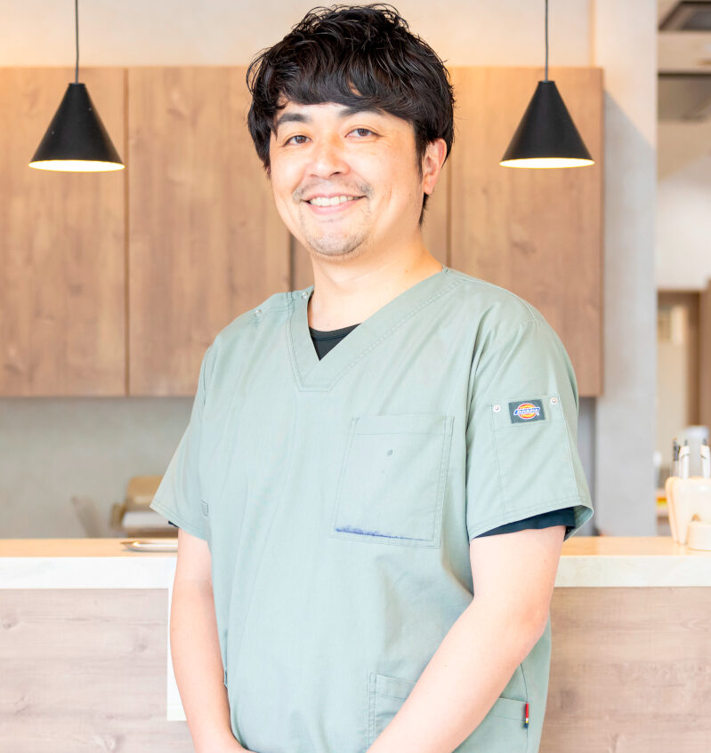 医師　臼杵 慎太郎